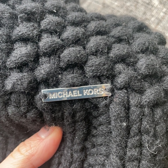 Michael Kors Pom-Pom Knit Beanie - Picture 3 of 4